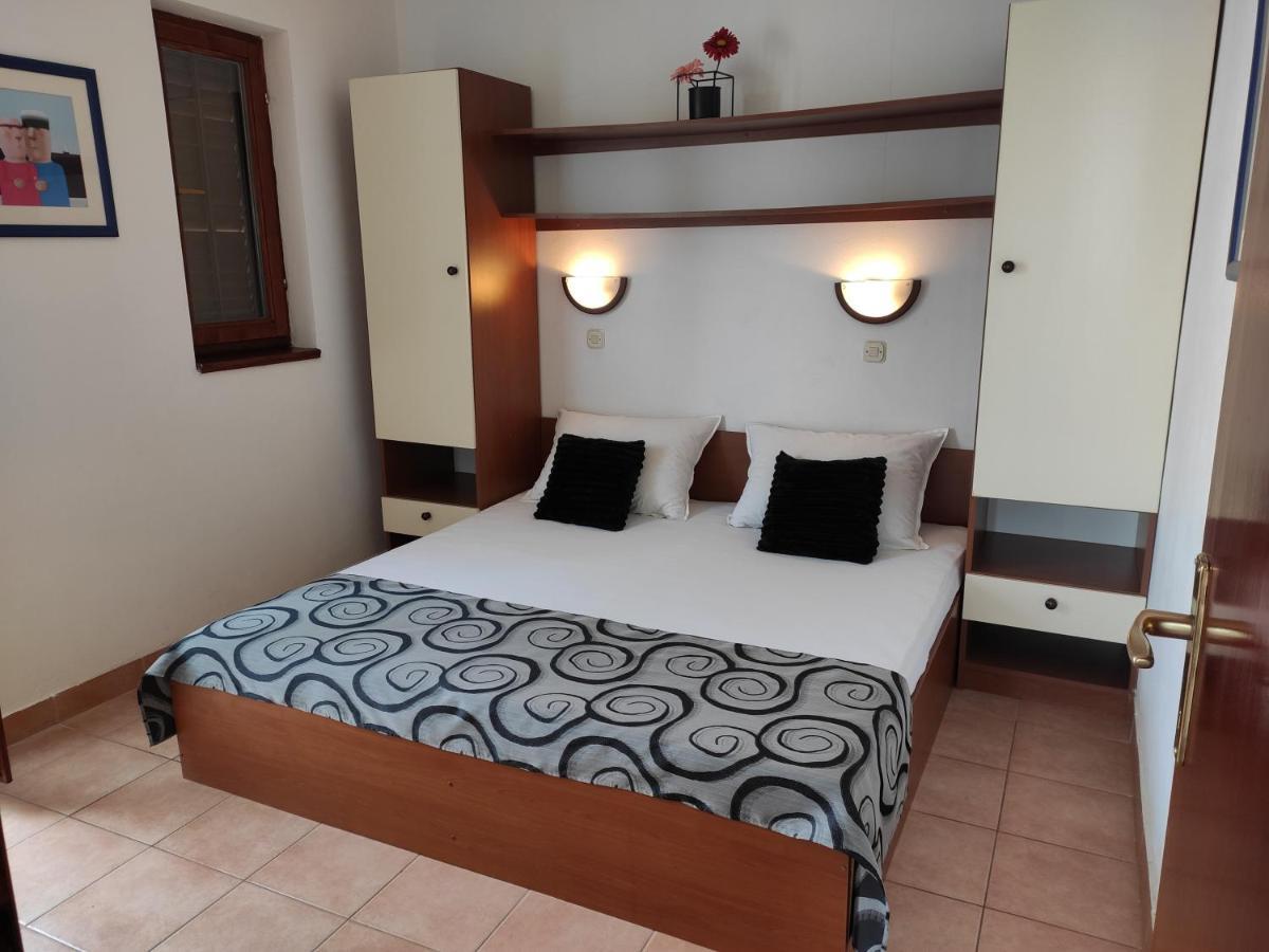 Apartments With A Parking Space Novalja, Pag - 6552 Extérieur photo