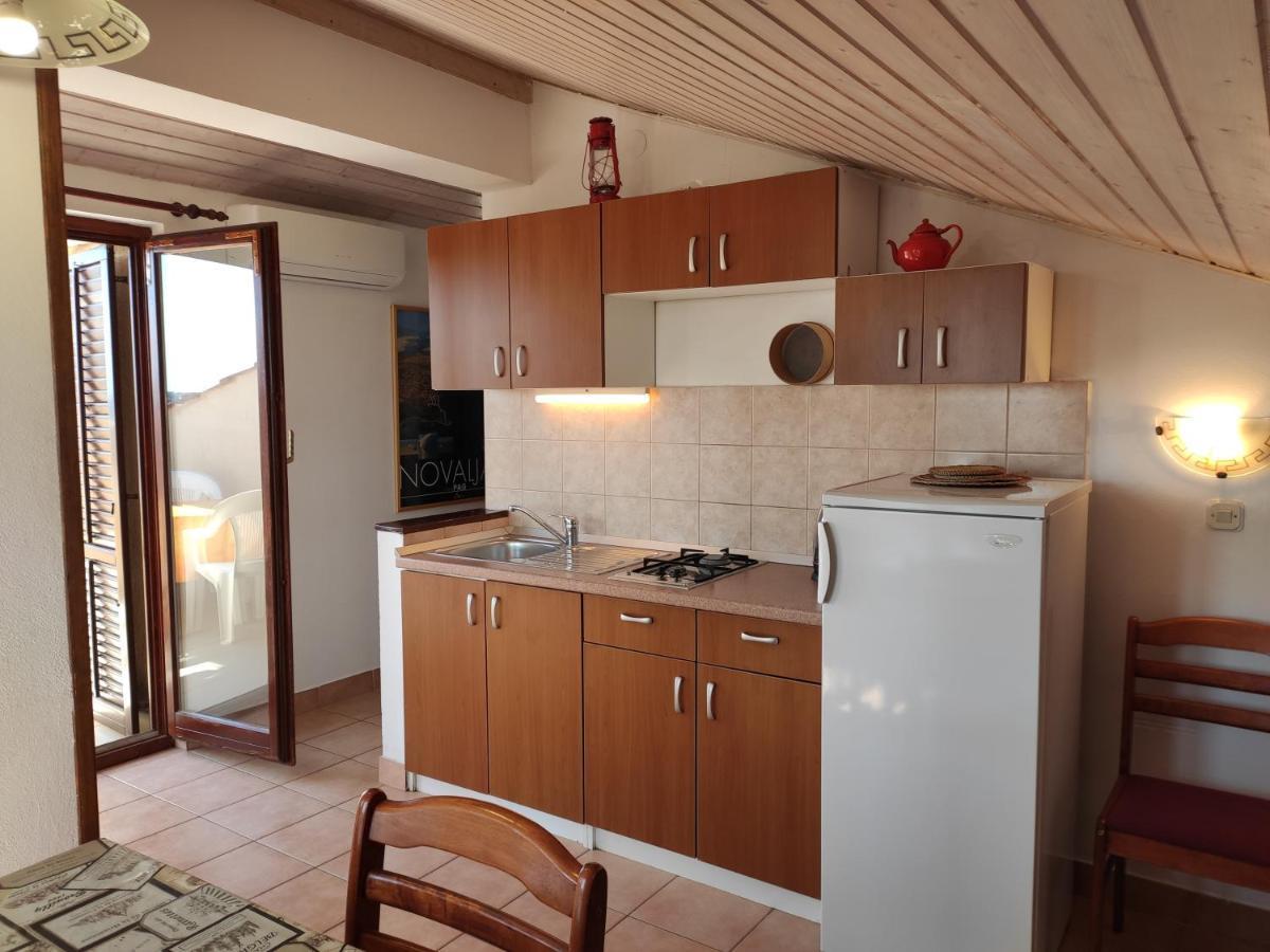 Apartments With A Parking Space Novalja, Pag - 6552 Extérieur photo